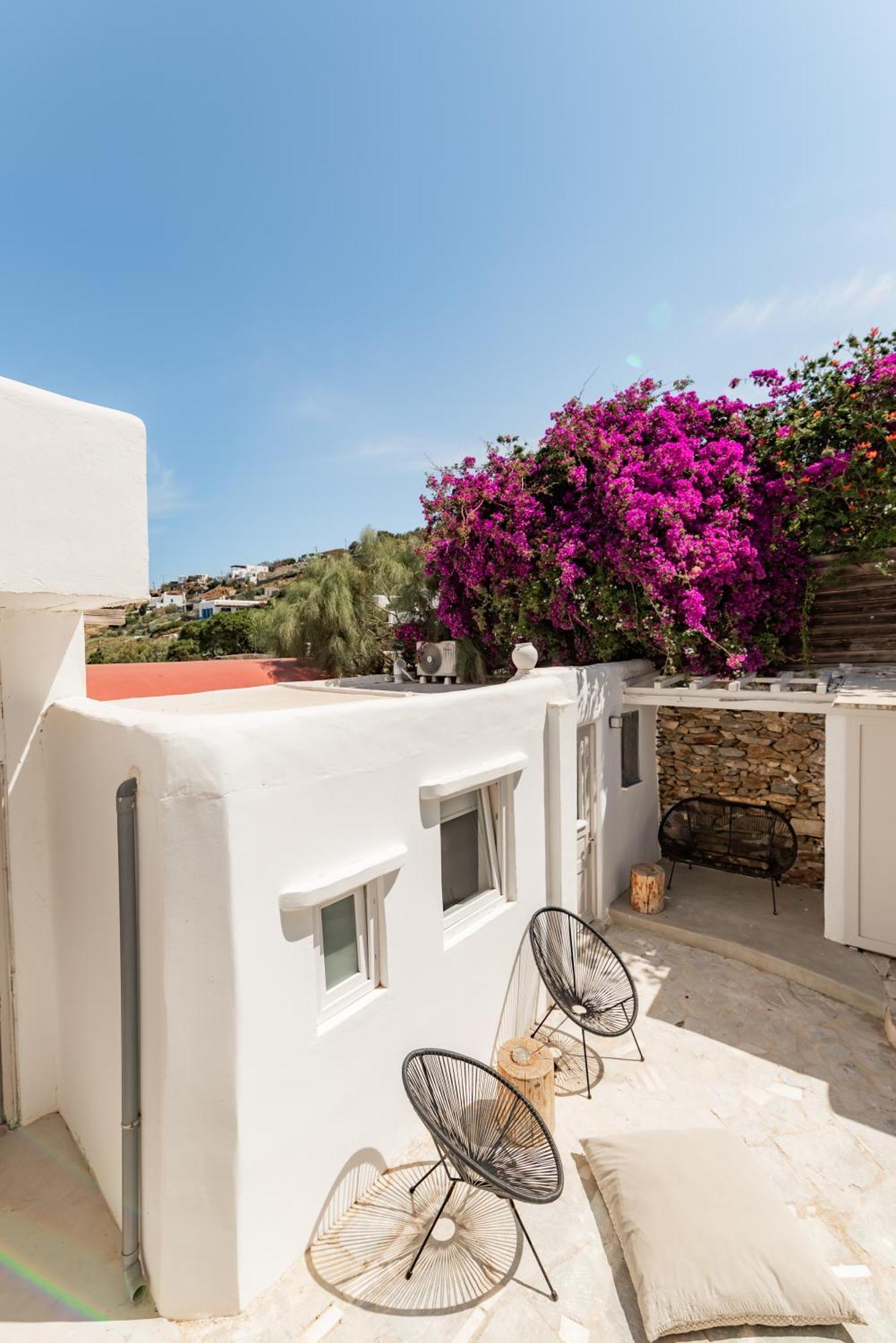 Rania Sea View Aparthotel 3*