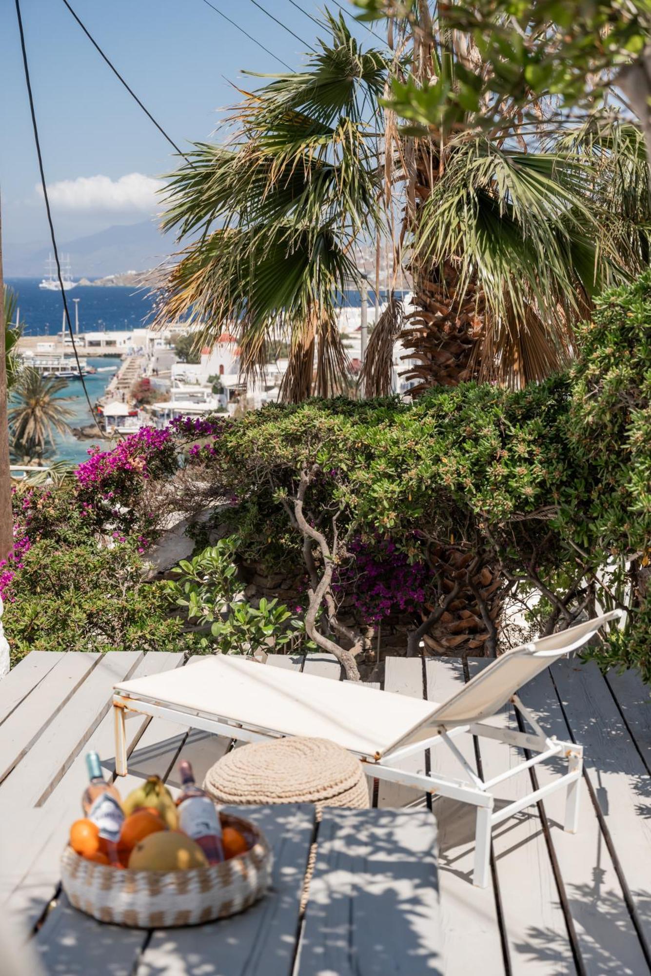 Aparthotel Rania Sea View