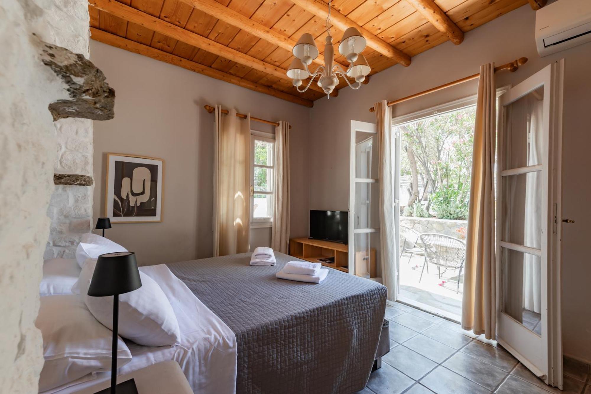 Aparthotel Rania Sea View